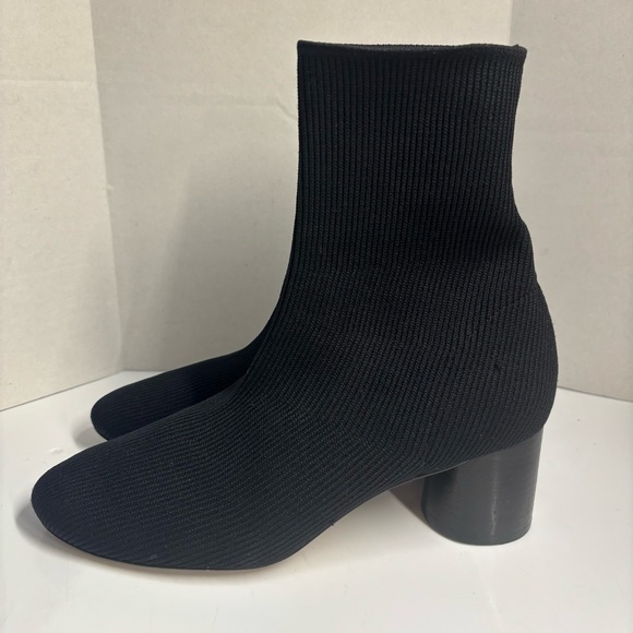 Vince. Black Sweater Sock Booties Sz 8 - Picture 5 of 8